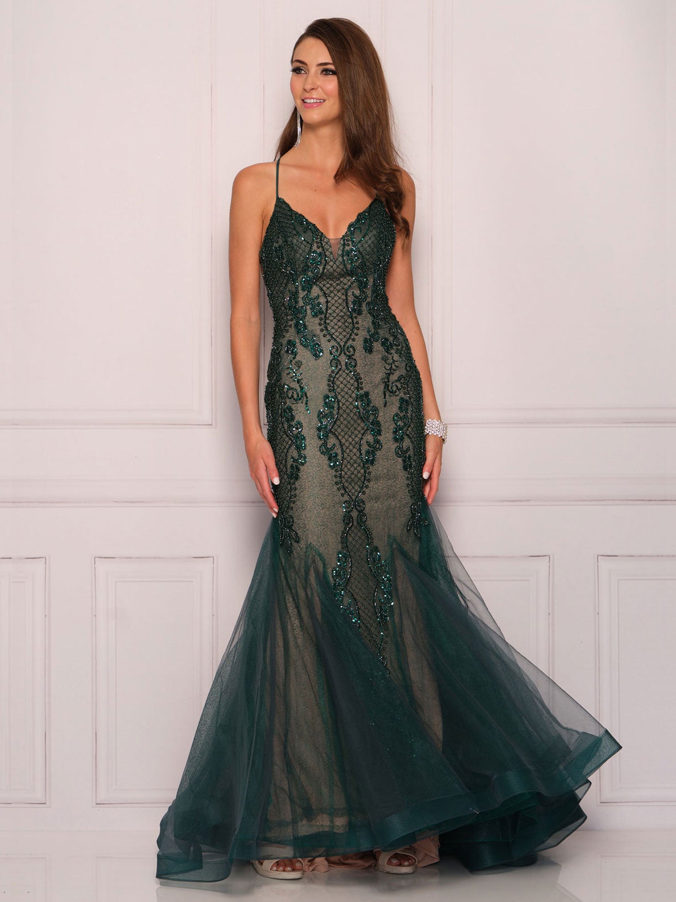 EMBROIDERED LACE TRUMPET GOWN