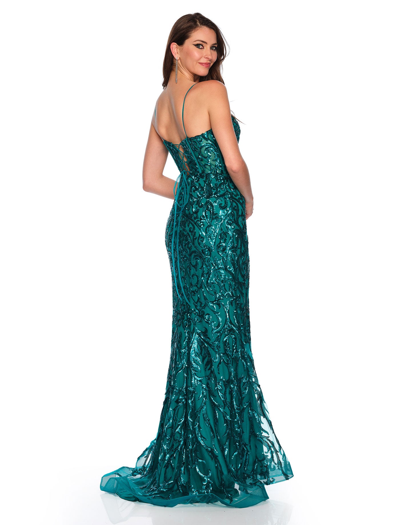 FITTED EMBROIDERED GOWN WITH SWEEPING TRAIN