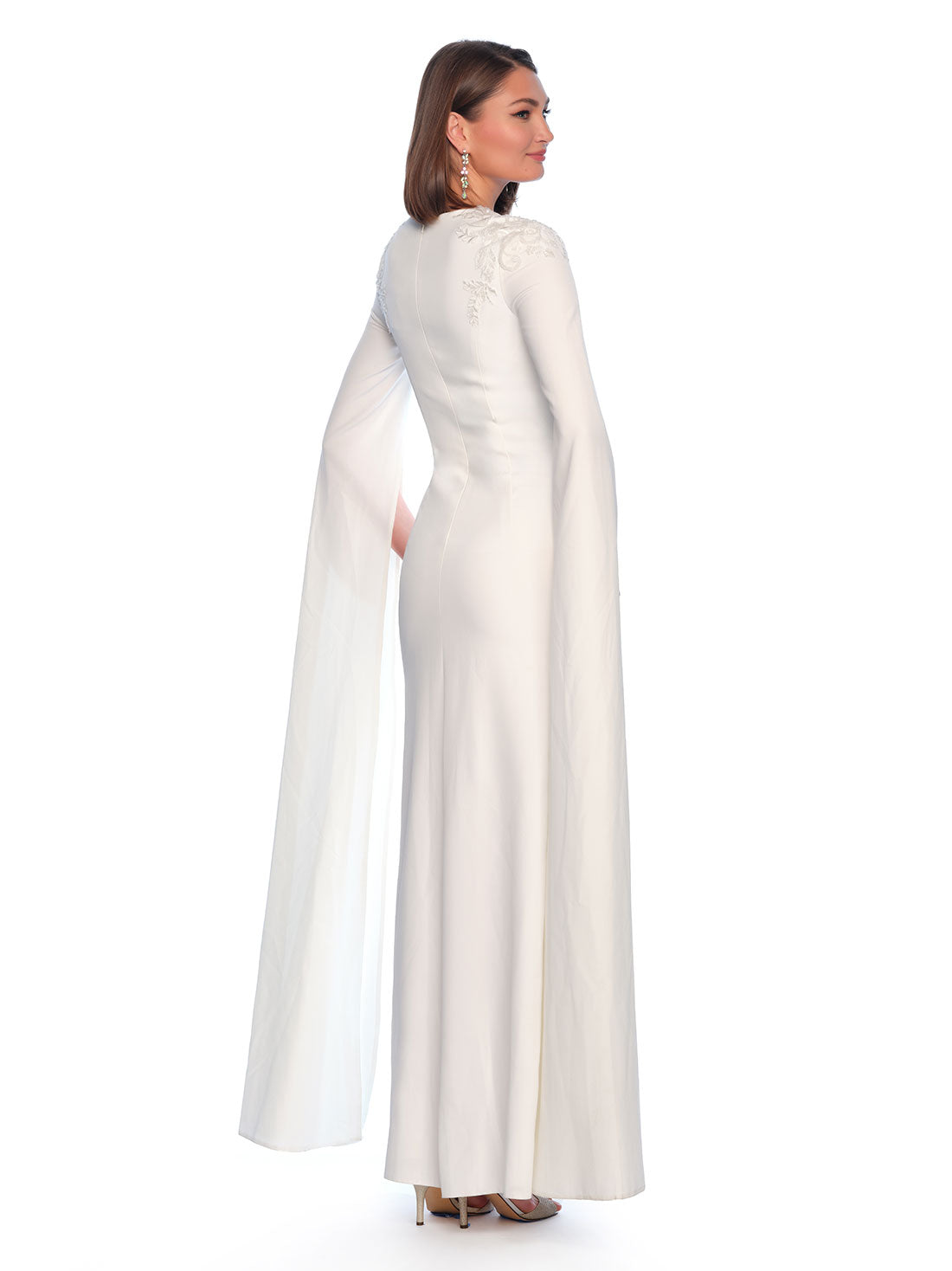 FITTED LONG SLEEVE WEDDING DRESS