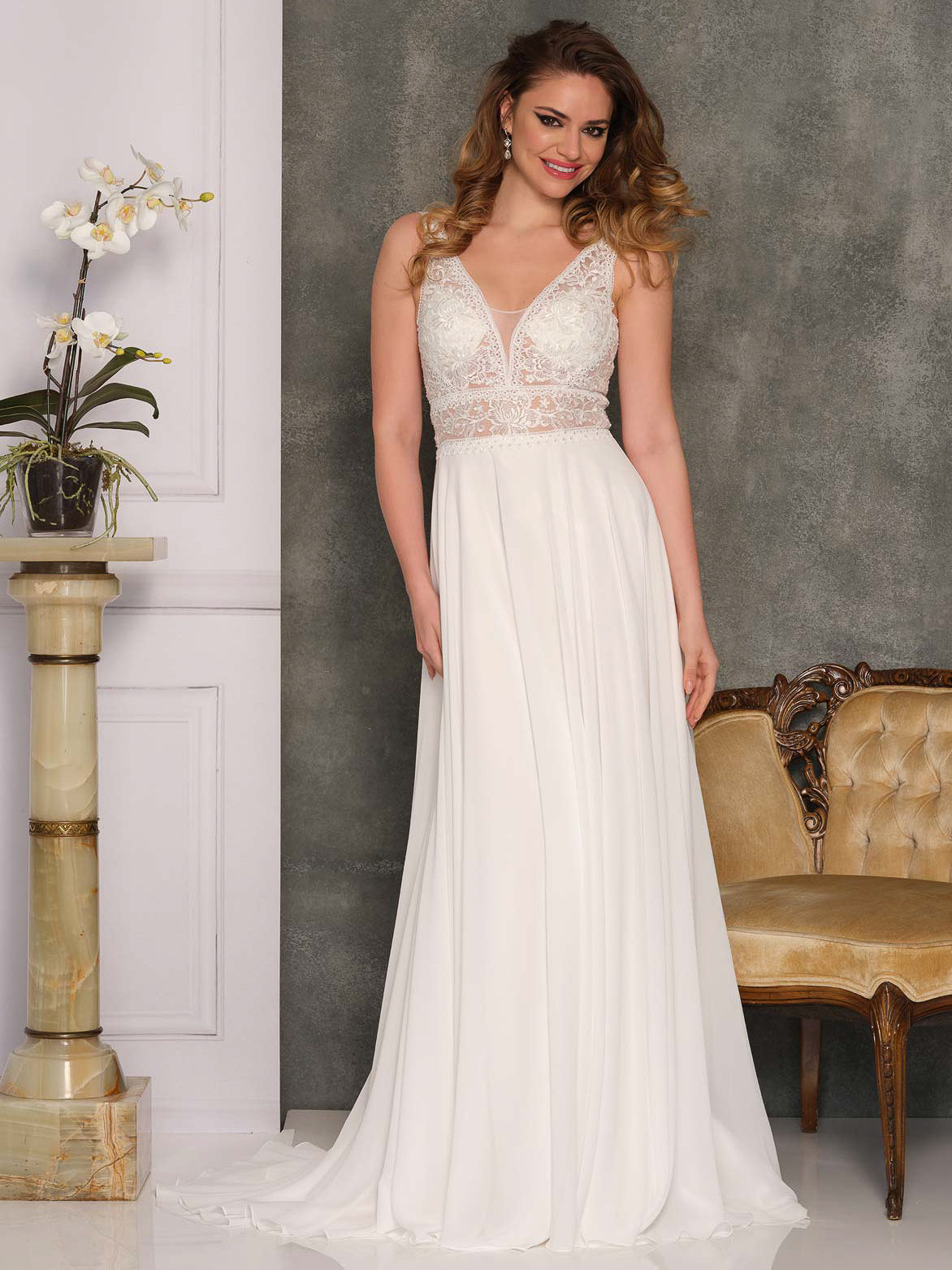 A-LINE LACE AND CHIFFON WEDDING DRESS