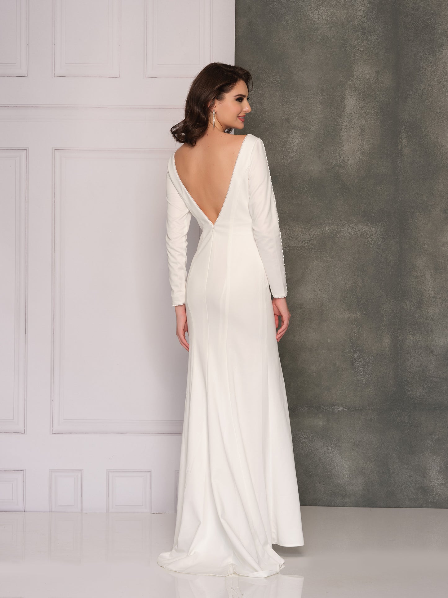 LONG SLEEVE V-NECK LOW BACK WEDDING GOWN