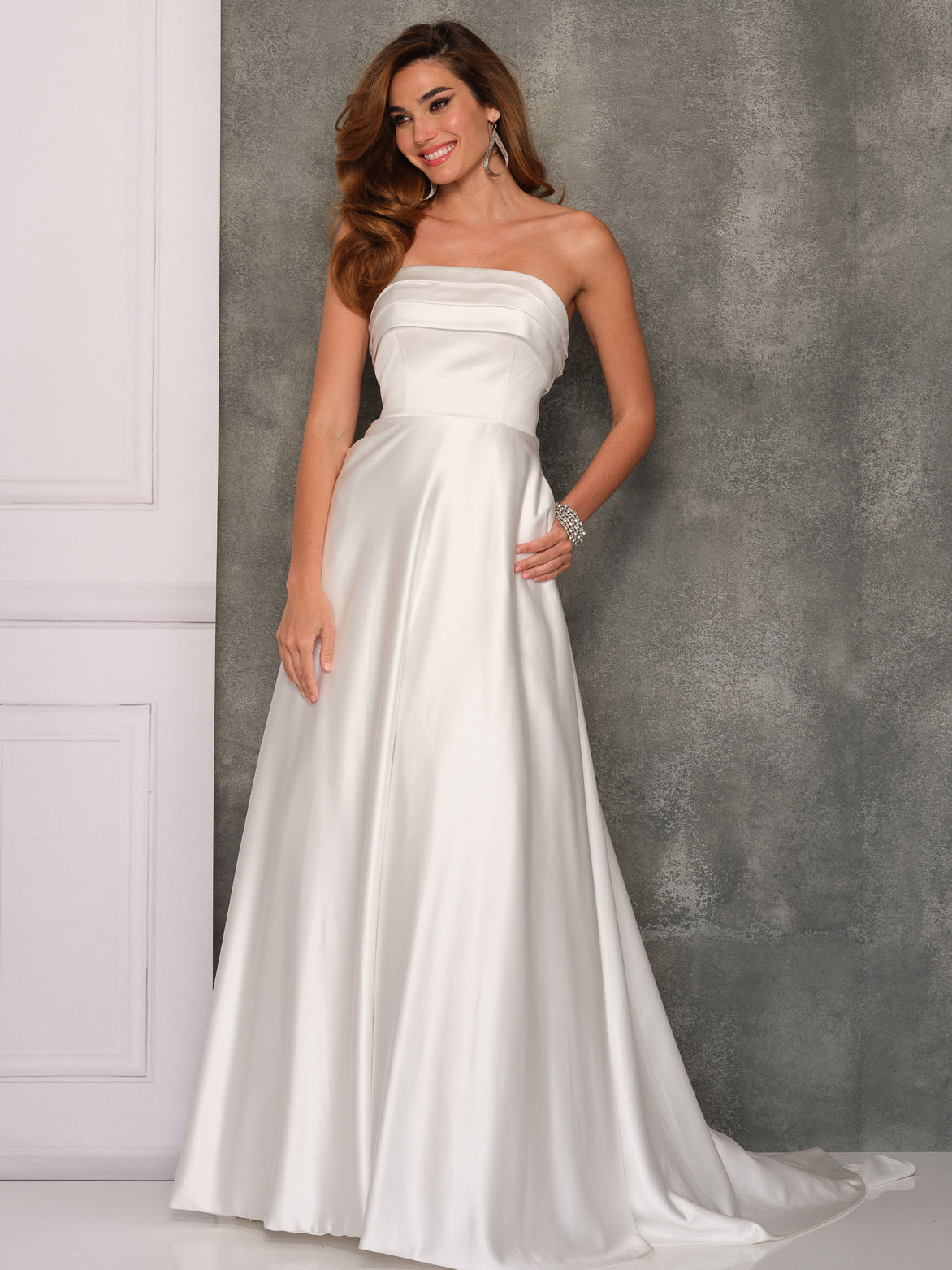 STRAPLESS A-LINE WEDDING GOWN - Dave & Johnny STRAPLESS A-LINE WEDDING GOWN - Dave & Johnny