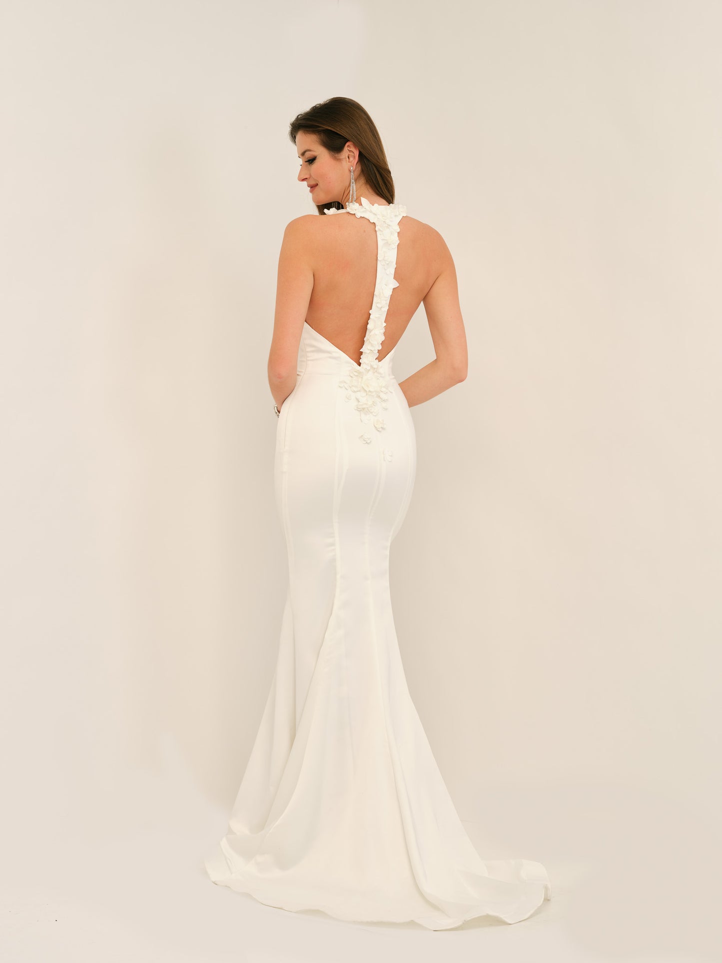 V-NECK HALTER FITTED WEDDING GOWN
