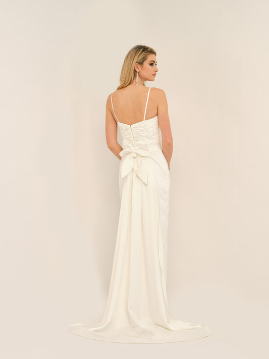 BOW ACCENT FITTED WAIST AND TRAIN WEDDING GOWN