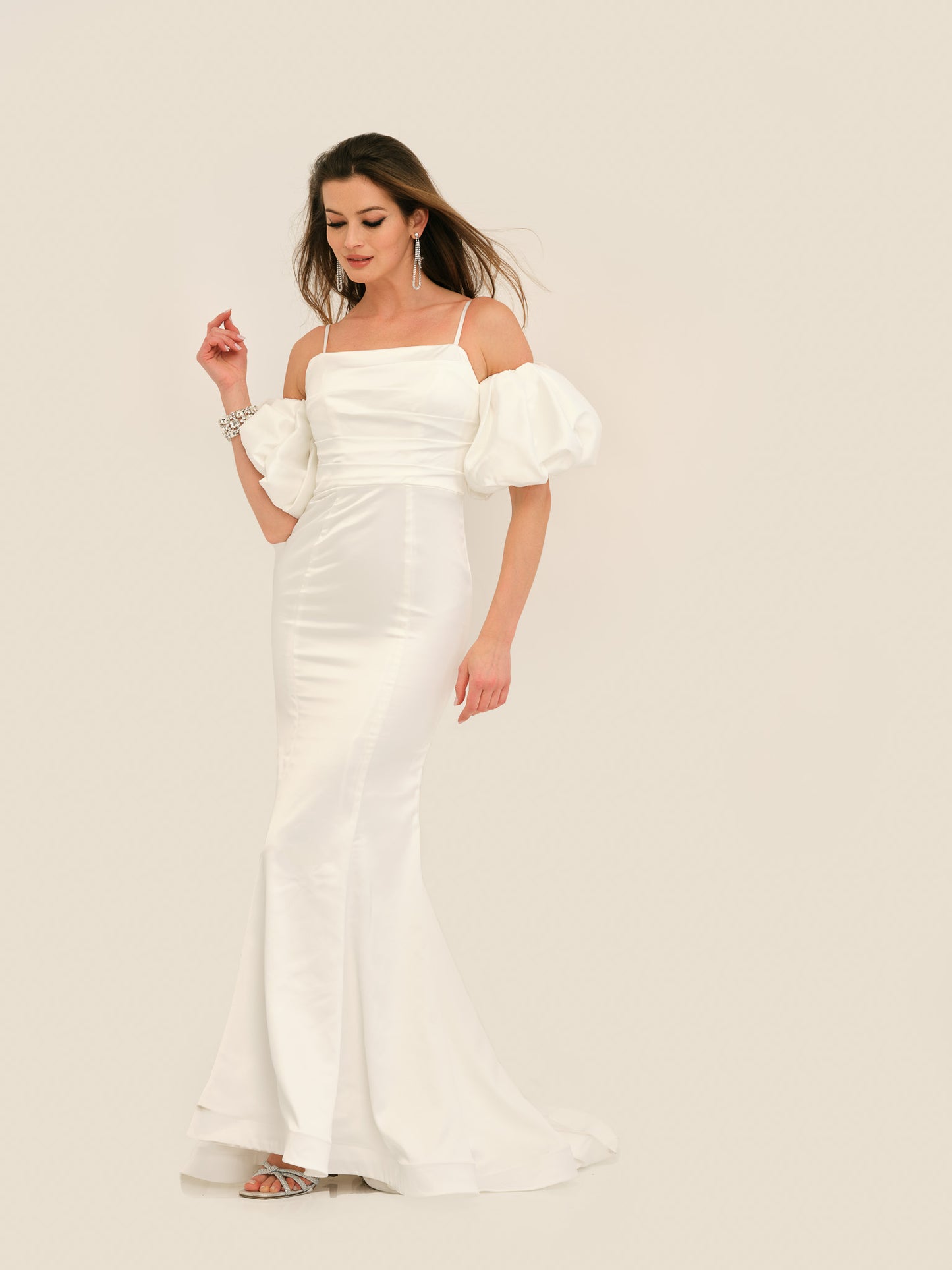 SQUARE NECK PUFF SLEEVE WEDDING DRESS