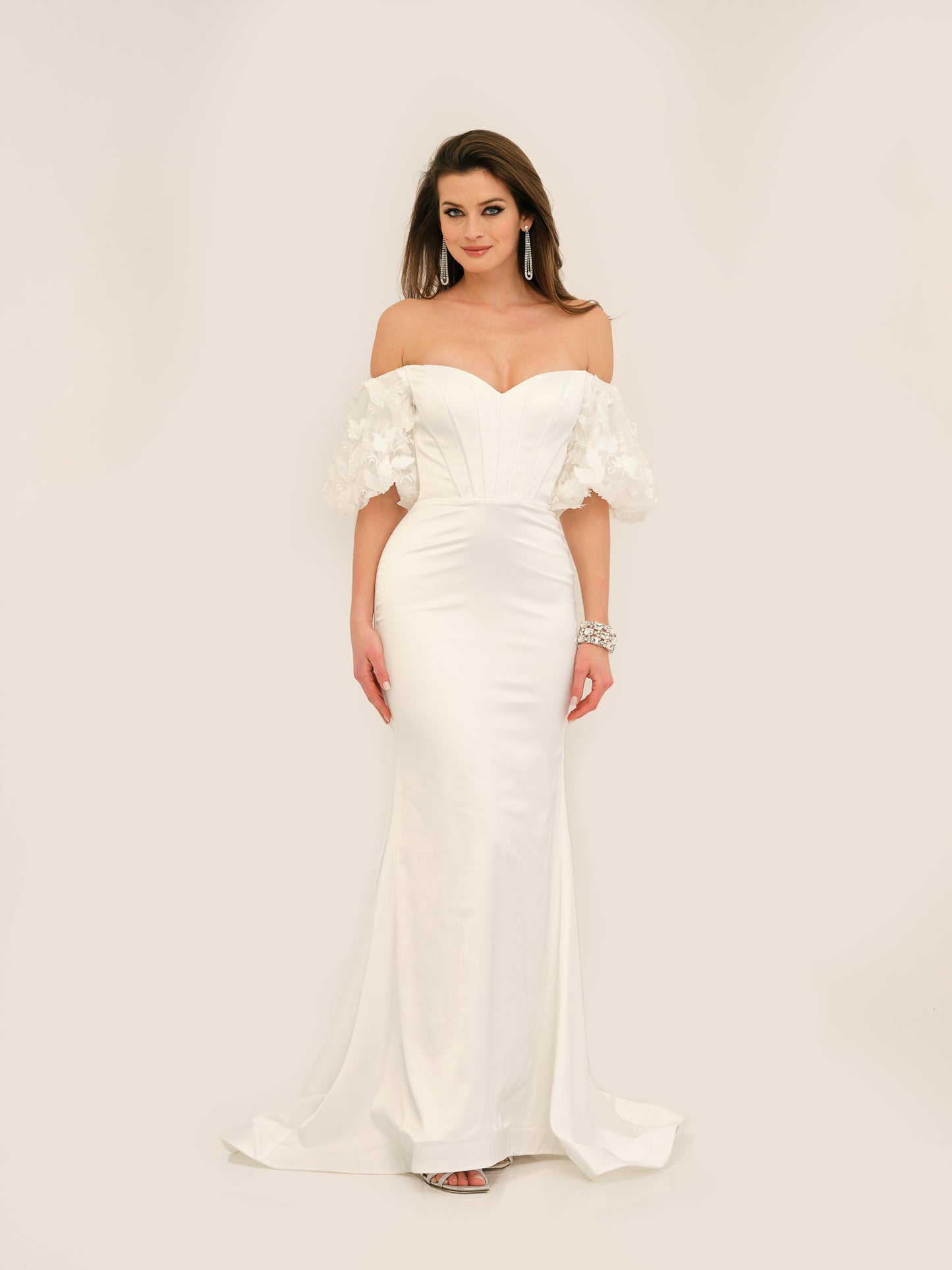 PUFF SLEEVE STRETCH SATIN WEDDING DRESS