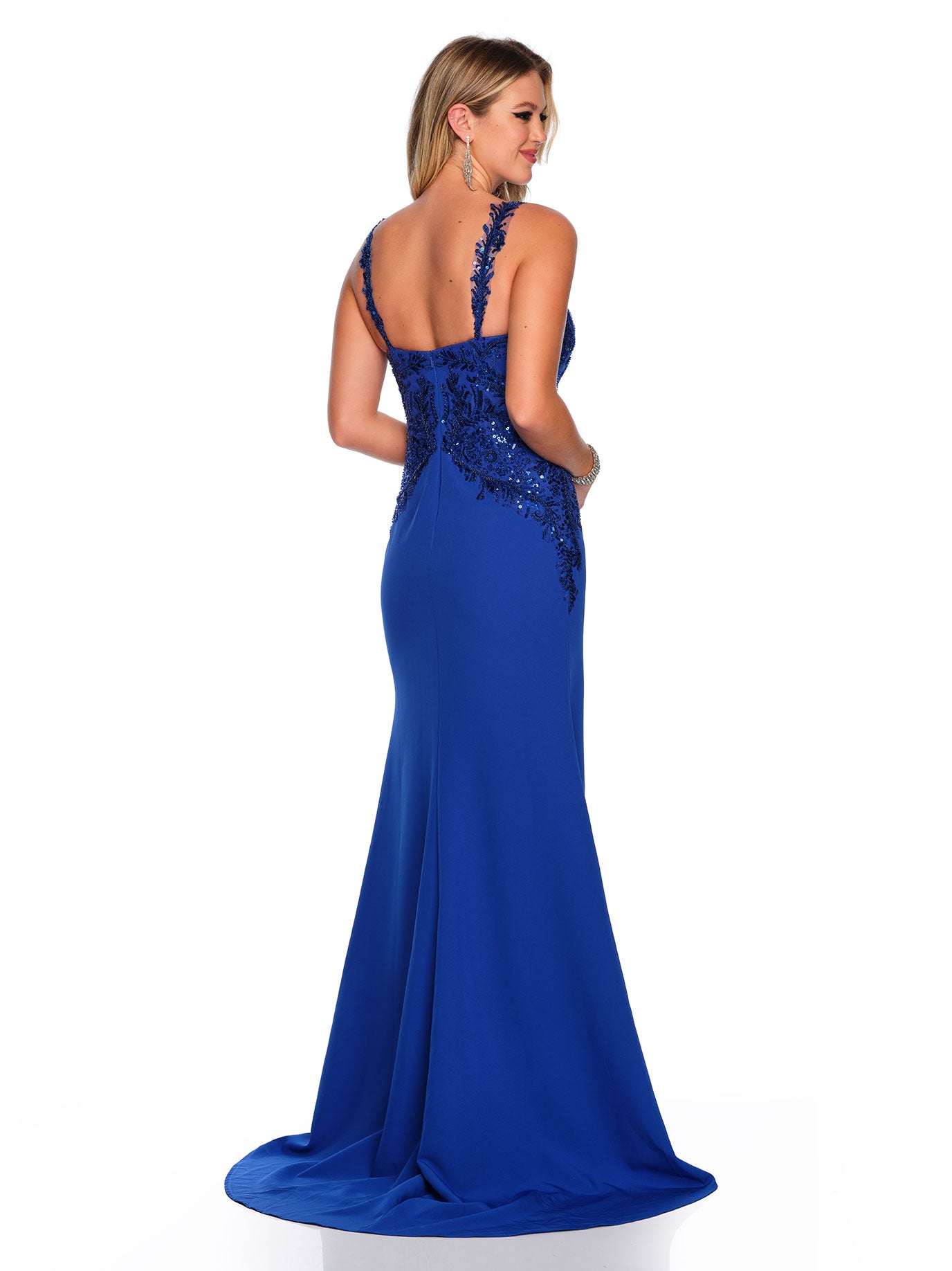 EMBELLISHED JERSEY GOWN PLUS SIZE Dave & Johnny EMBELLISHED JERSEY GOWN PLUS SIZE Dave & Johnny