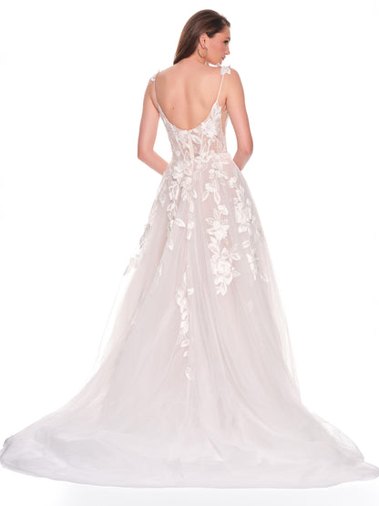 FITTED MERMAID BRIDAL GOWN WITH FLORAL APPLIQUES