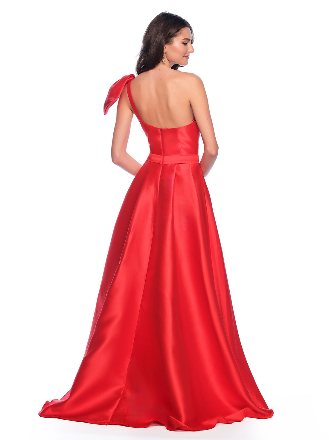 ONE SHOULDER GOWN WITH BOW DETAIL