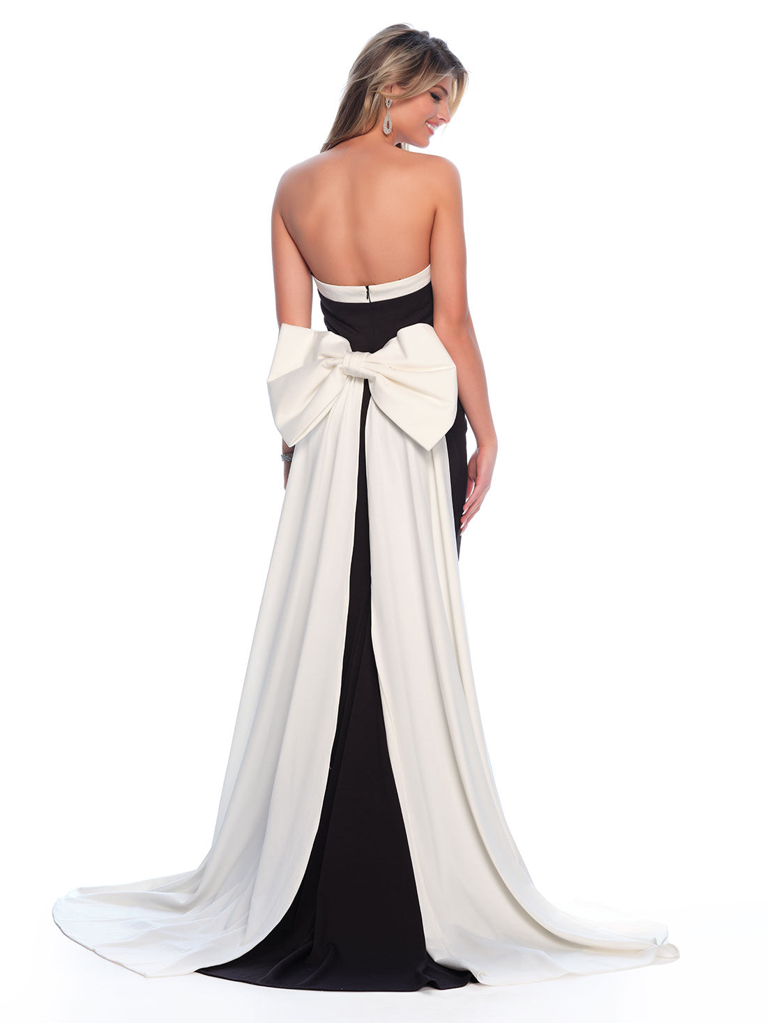 FITTED JERSEY DRESS WITH BACK BOW DETAIL  Dave & Johnny