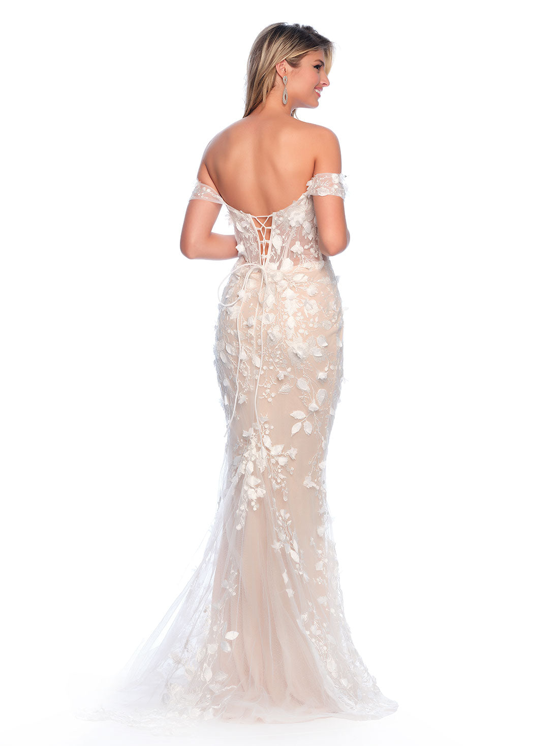 OFF THE SHOULDER FITTED GOWN WITH CONTRAST NUDE LINING