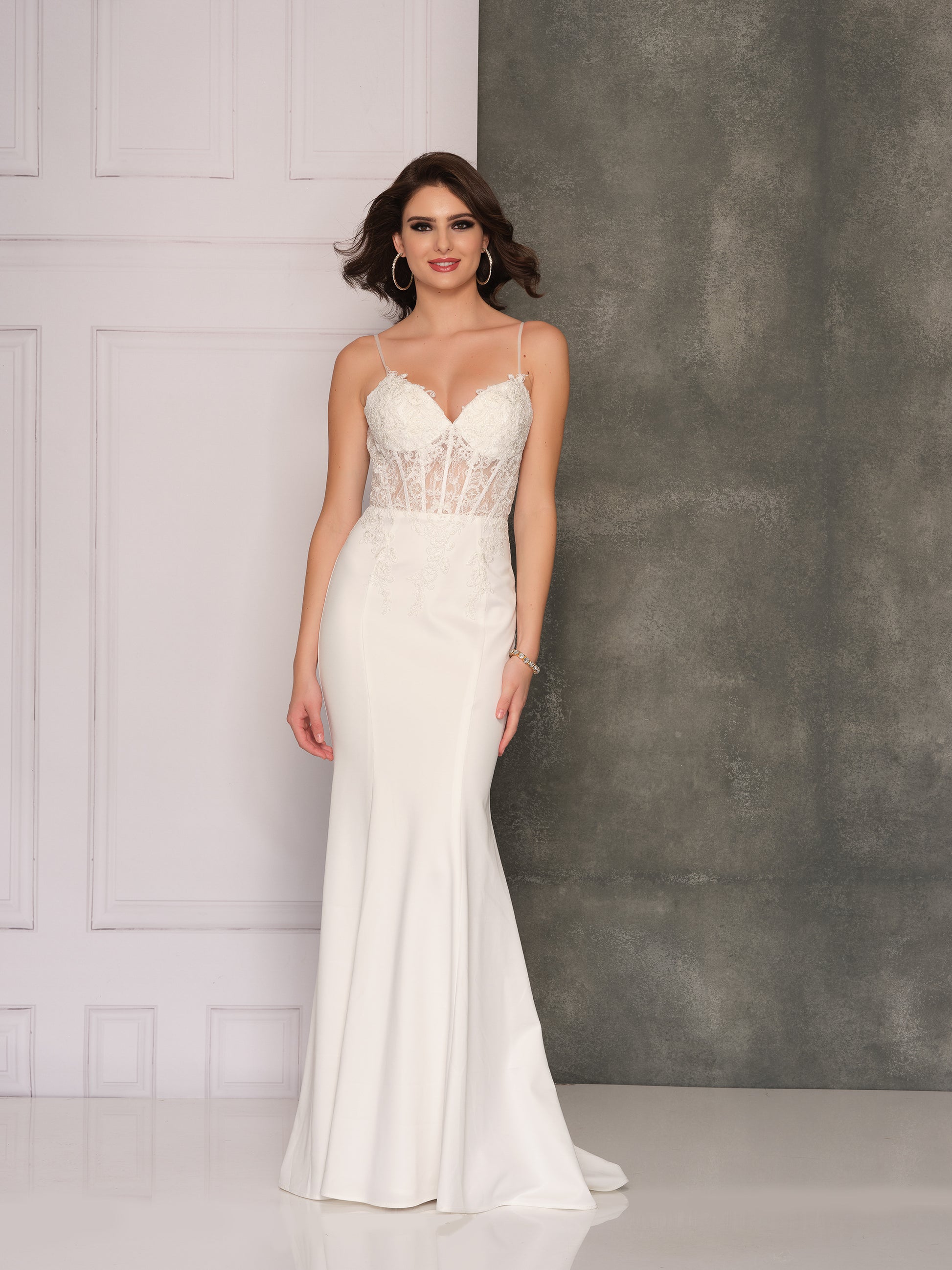 STRUCTURED LACE WEDDING GOWN - Dave & Johnny STRUCTURED LACE WEDDING GOWN - Dave & Johnny