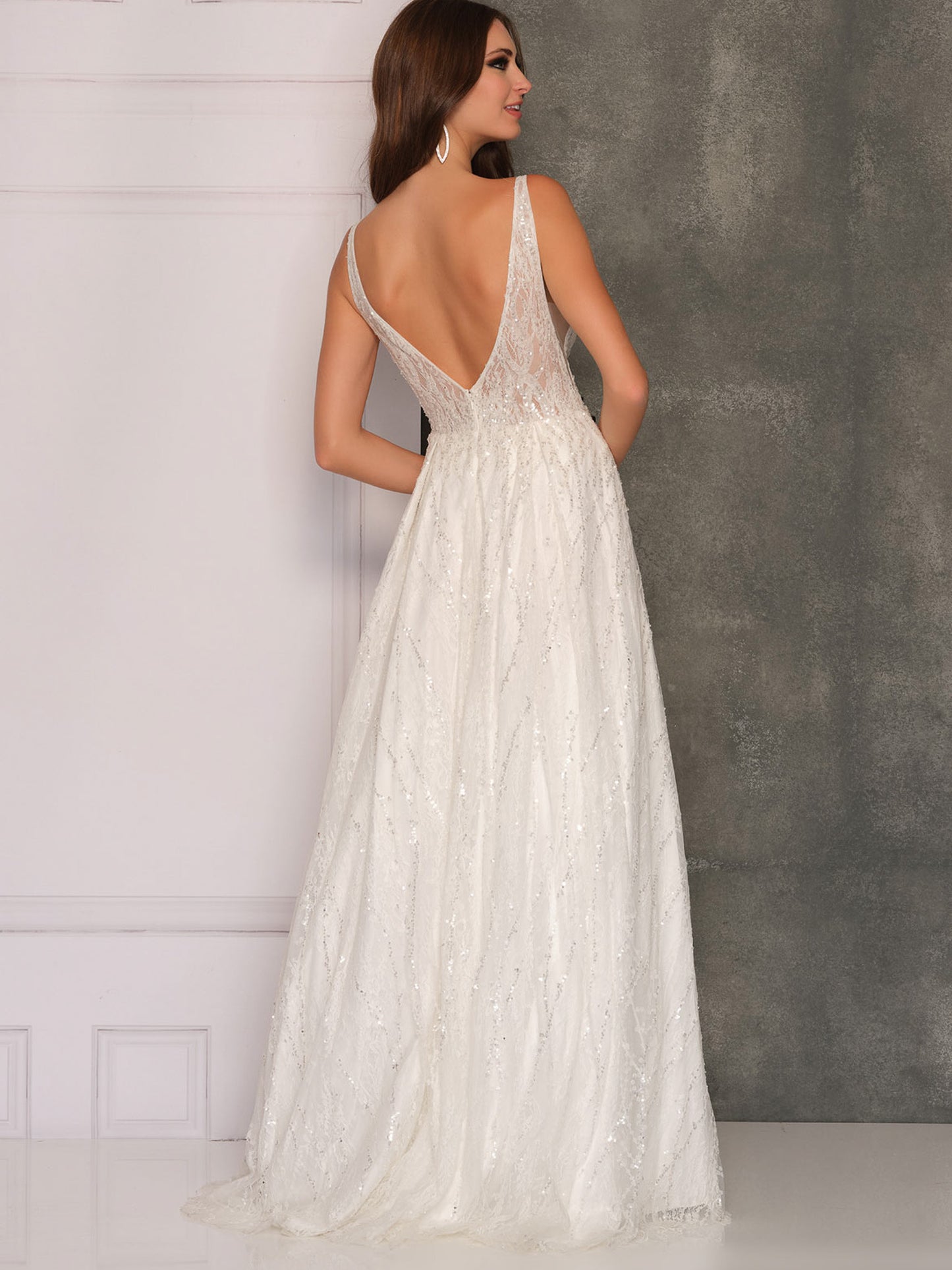 STRUCTURED TOP LOW BACK A-LINE WEDDING GOWN