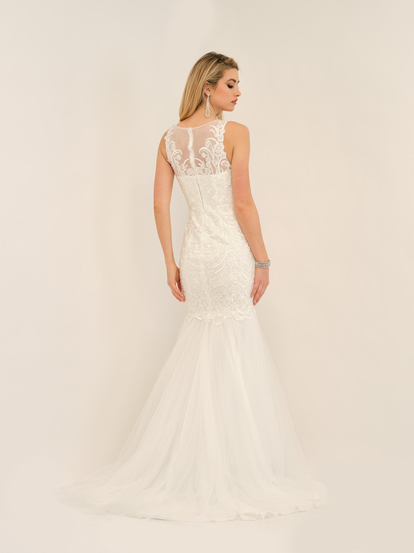 EMBROIDERED TULLE MERMAID WEDDING DRESS