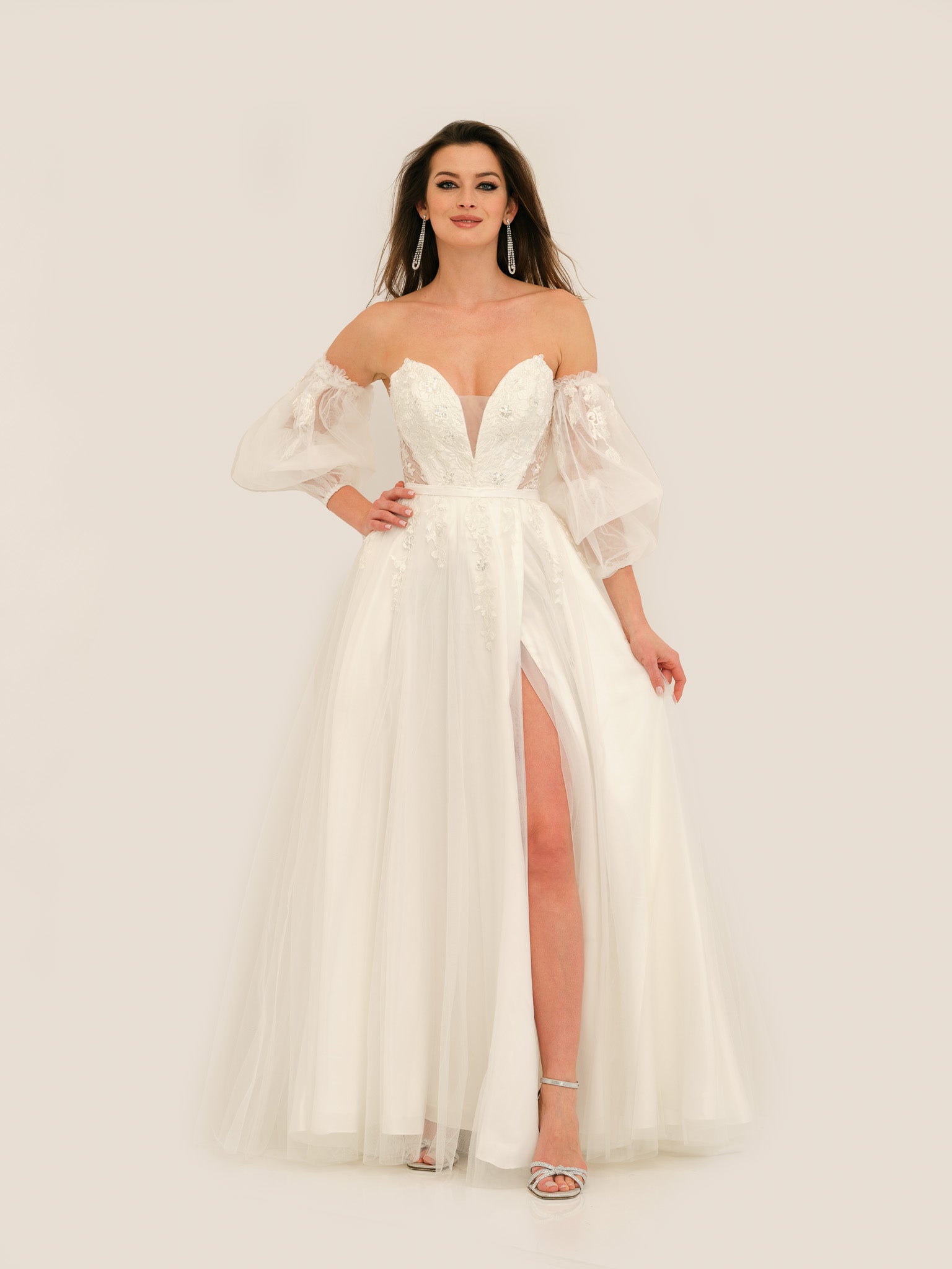 PUFF SLEEVE FLORAL LACE UP BALLGOWN WEDDING GOWN